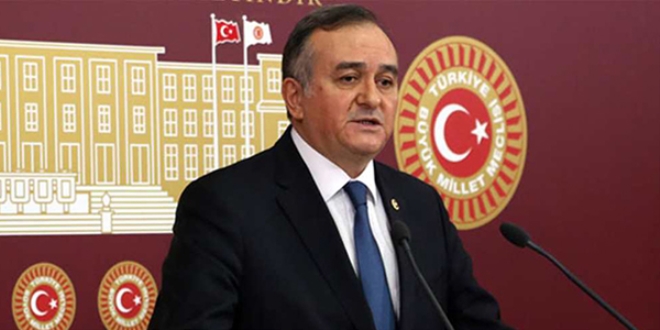 MHP'li Akçay: Kapı açıksa bacadan girilmeye çalışılmaz