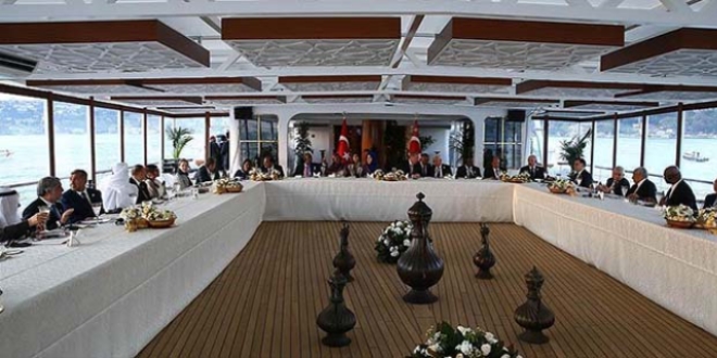 İslam İşbirliği Teşkilatı Zirvesi Türkiye'nin ev sahipliğinde başladı