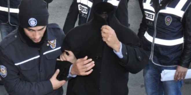 Bingöl merkezli terör operasyonu:10 kişiden 5'i tutuklandı