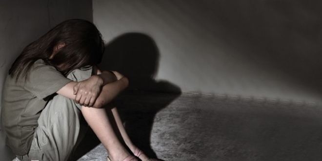 Çocuk istismarı: Çocukları öperek ödüllendirmiş