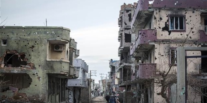 Cizre'de hafif hasarlı eve 10 bin TL