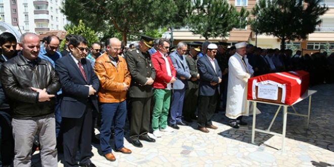 Kalp krizi geçiren uzman çavuş hayatını kaybetti