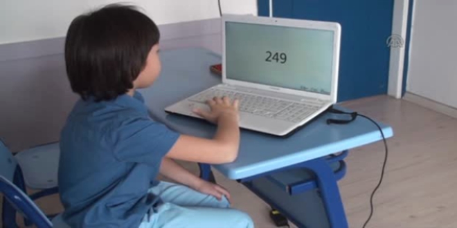 Minik Kaan için dört işlem 'çocuk oyuncağı'
