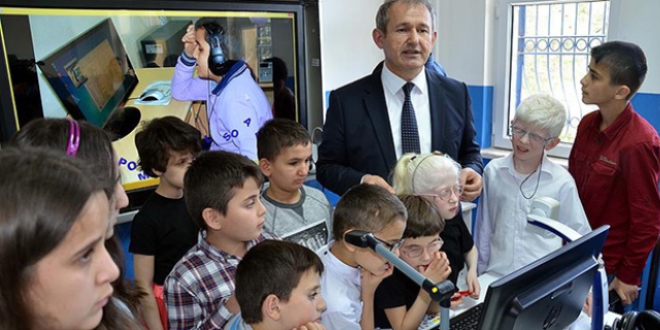 Görme engelliler için teknoloji sınıfı kuruldu