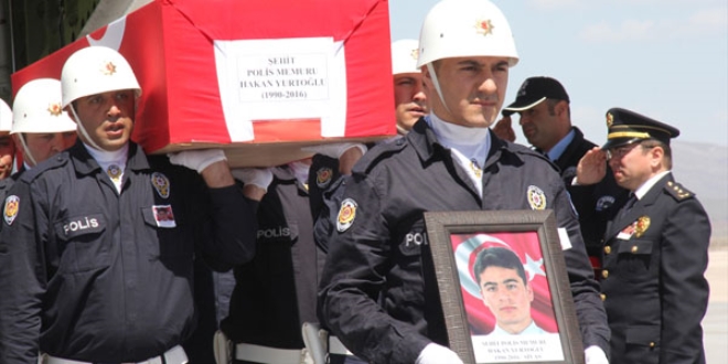 Şehit Polis Yurtoğlu, son yolculuğuna uğurlandı