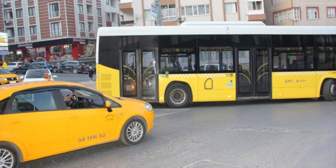 Kağıthane'de polis ekiplerine taşlı saldırı!