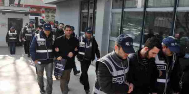 Bursa merkezli 4 ilde FETÖ operasyonu: 30 gözaltı