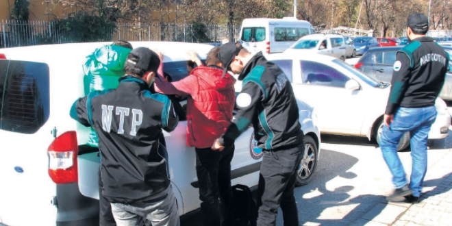 Uyuşturucuya karşı 1237 gözaltı