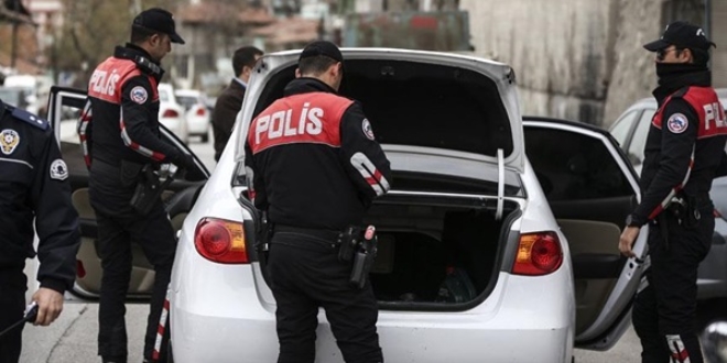 3 ilde çalıntı otomobil operasyonu: 15 gözaltı