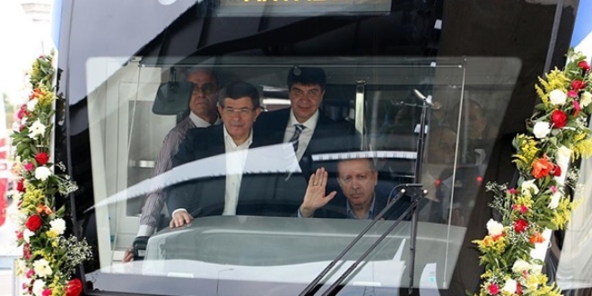 Erdoğan ve Davutoğlu'ndan test sürüşü