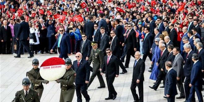 Anıtkabir ve TBMM'deki törenlerde HDP yok