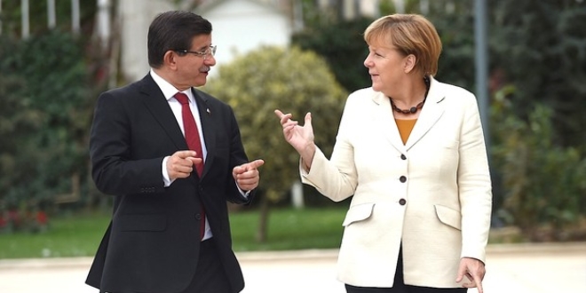 Davutoğlu ve Merkel sığınmacıları ziyaret edecek