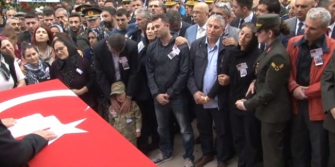 Şehit Onbaşı Karatepe, son yolculuğuna uğurlandı