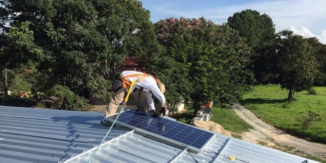 Hafta sonu evi için güneşten elektrik üretiminin maliyeti