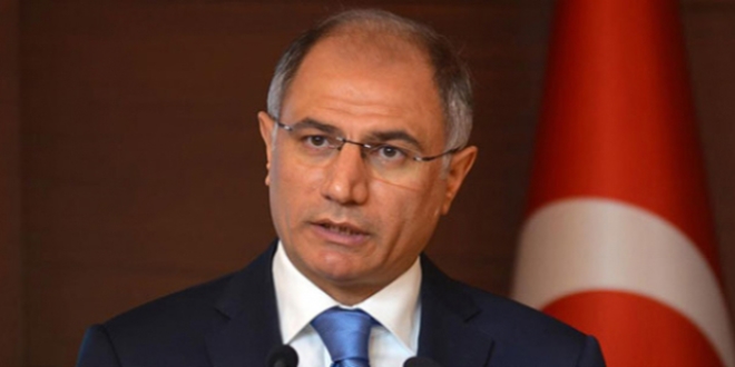 'Utanmıyorlar mı burada yatan dedelerinden?'