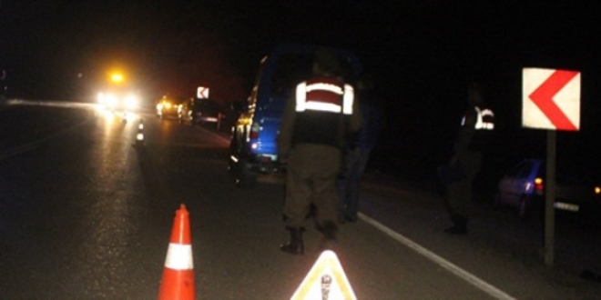 Kütahya'da trafik kazası: 2 ölü, 3 yaralı