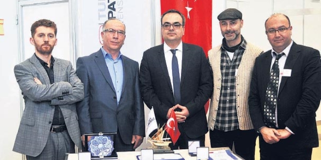 Katlanabilir ahşap tuğla buluşuna ödül yağdı
