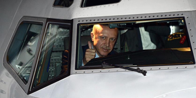 Erdoğan kokpitte 'Dünya Pilotlar Günü' kutladı