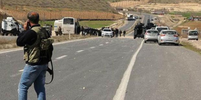 Muş'ta bombalı saldırı: 1 polis şehit, 2 polis yaralı