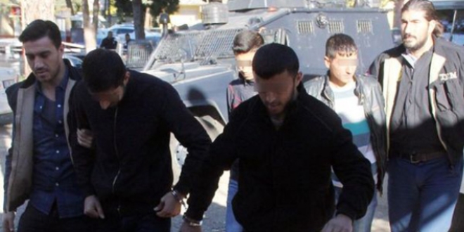 Adana'da uyuturucu operasyonunda 4' ocuk, 5 kii tutukland