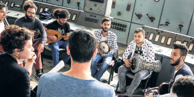 'Amacımız yeni bir dil kurmak'
