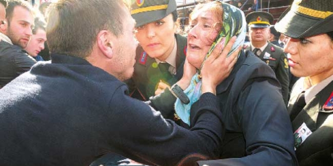 El ele vereceğiz kalleşler bitecek