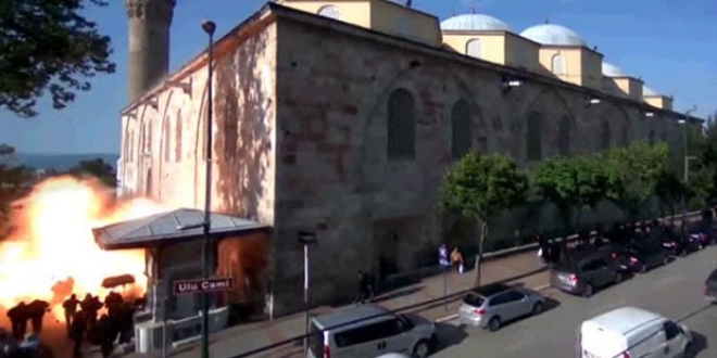 Bombayı İstanbul'dan üniversite öğrencisi çanta ile Bursa'ya getirmiş