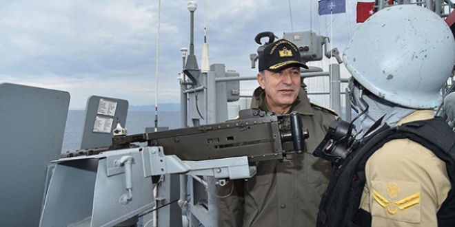 Orgeneral Akar'dan TCG Gökova Fırkateynine ziyaret