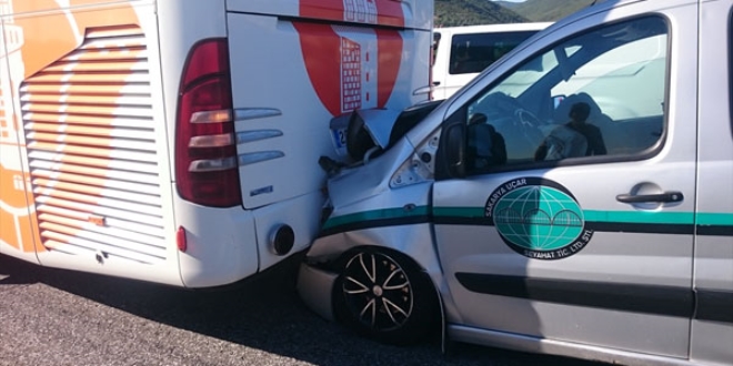Kocaeli'de trafik kazası: 10 yaralı