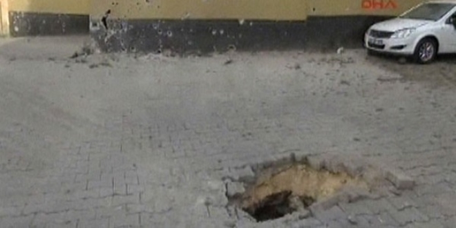Kilis'e 2 roket mermisi düştü: 4 kişi yaralandı