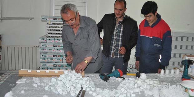 Arsasını satıp 'kumandalı çamaşır kurutmalığı' tasarladı