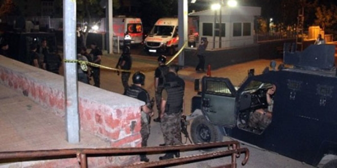 Saldırı ardından polise ateş açıldı: 3 polis yaralı