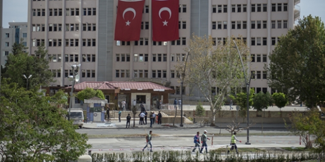 Terör saldırısının ardından temizlik ve tadilat