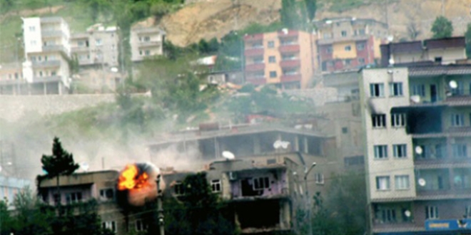 rnak'ta patlayc tuzaklanan evler imha ediliyor
