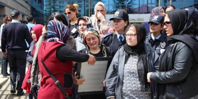 Kalp krizi geçiren polis memuru hayatını kaybetti