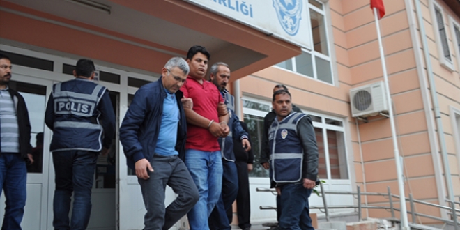 Sahte savcı ve polis, 1 milyon lirayla yakalandı