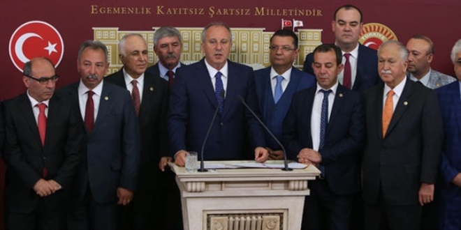 CHP'den, İsmail Kahraman hakkında suç duyurusu