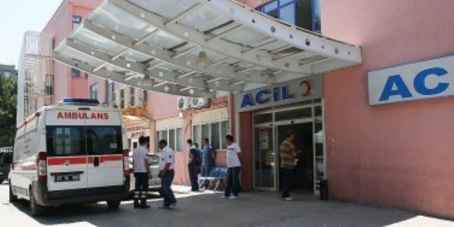 SES, Kandil günü hastaneye LGBTİ'ye destek afişi astı