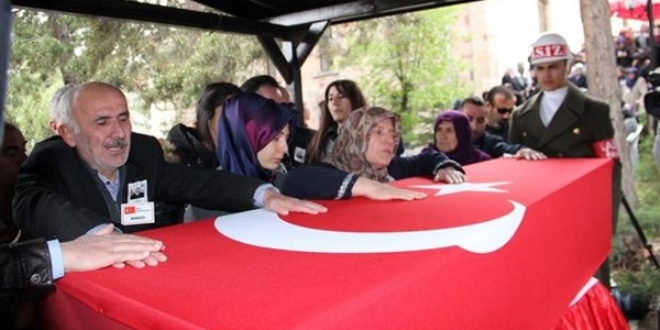 Nusaybin şehidi Yurtoğlu son yolculuğuna uğurlandı