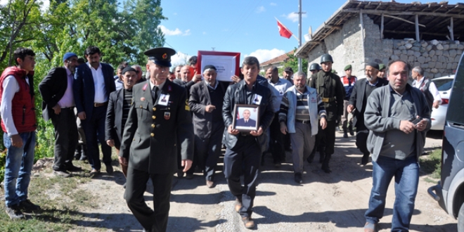 Kalp krizi geçirerek ölen uzman çavuş Yozgat'ta defnedildi