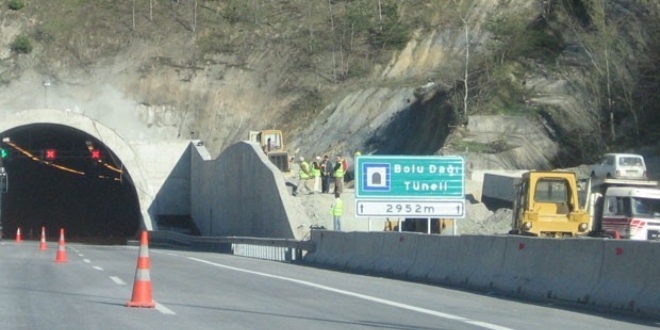 Bolu Dağı Tüneli çıkışı 3 ay trafiğe kapatılacak