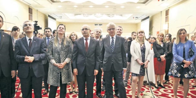 Vize serbestisine çok yaklaştık