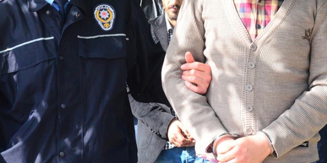 PKK lehine slogan atan 9 öğrenci gözaltına alındı