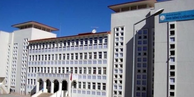 11 öğrencisini 'Başarılısın' diyerek öpen öğretmenin 265 yıl hapsi istendi