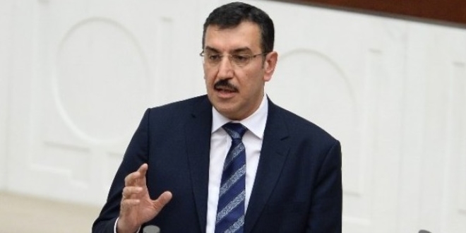 'Muhalefet, darbe anayasasını savunuyor'