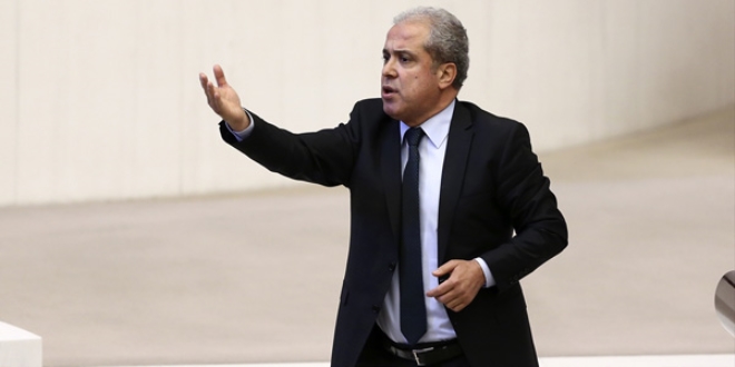 AK Parti ve CHP milletvekilleri arasında gerginlik