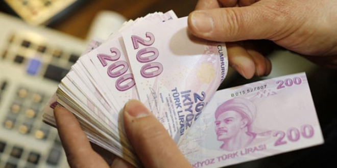 'Türk lirası günlük 20 milyar dolarlık işlem hacmine sahip'
