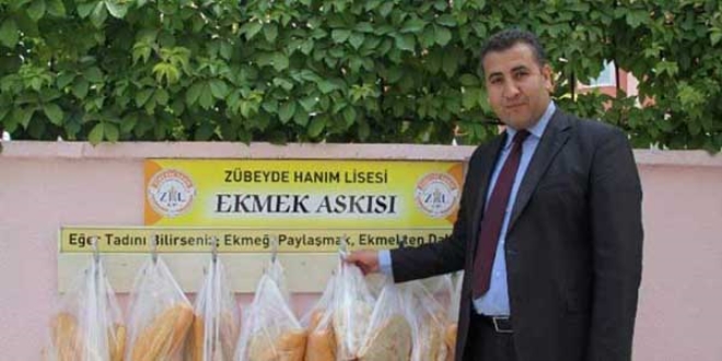 Lise öğrencilerinden 'Ekmek Askısı' projesi