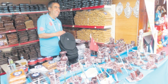 Mahkümların el emeği fuarı