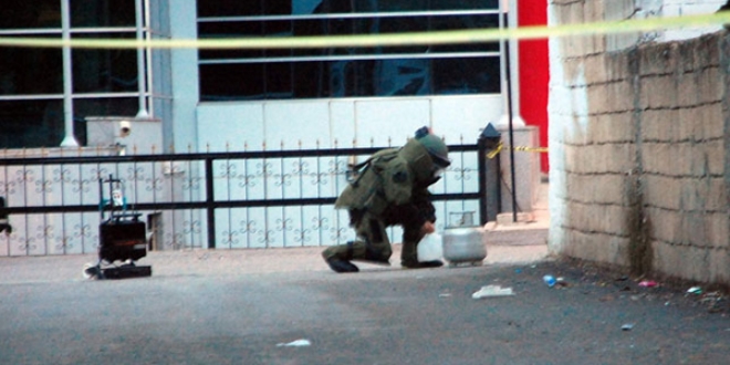 Diyarbakır'da bomba olmasından şüphelenilen tüpler boş çıktı